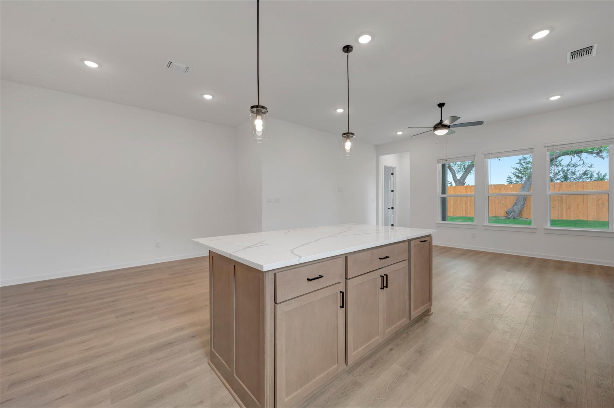 174 Norway Spruce St Property Photo 8
