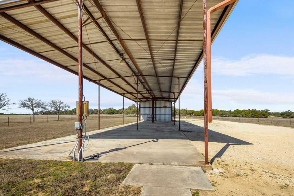 4300 Fm 2325 Property Photo 8