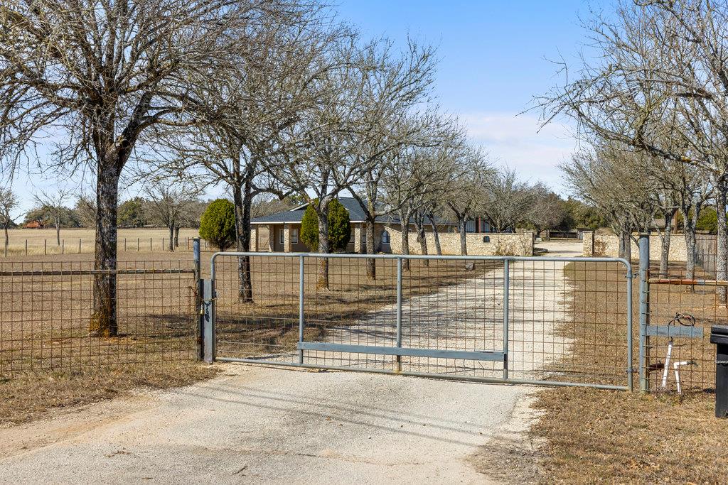 4300 Fm 2325 Property Photo 28