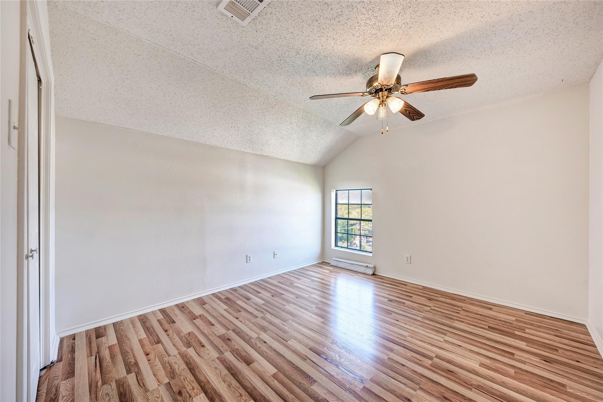 2401 Leon St #300 Property Photo 4