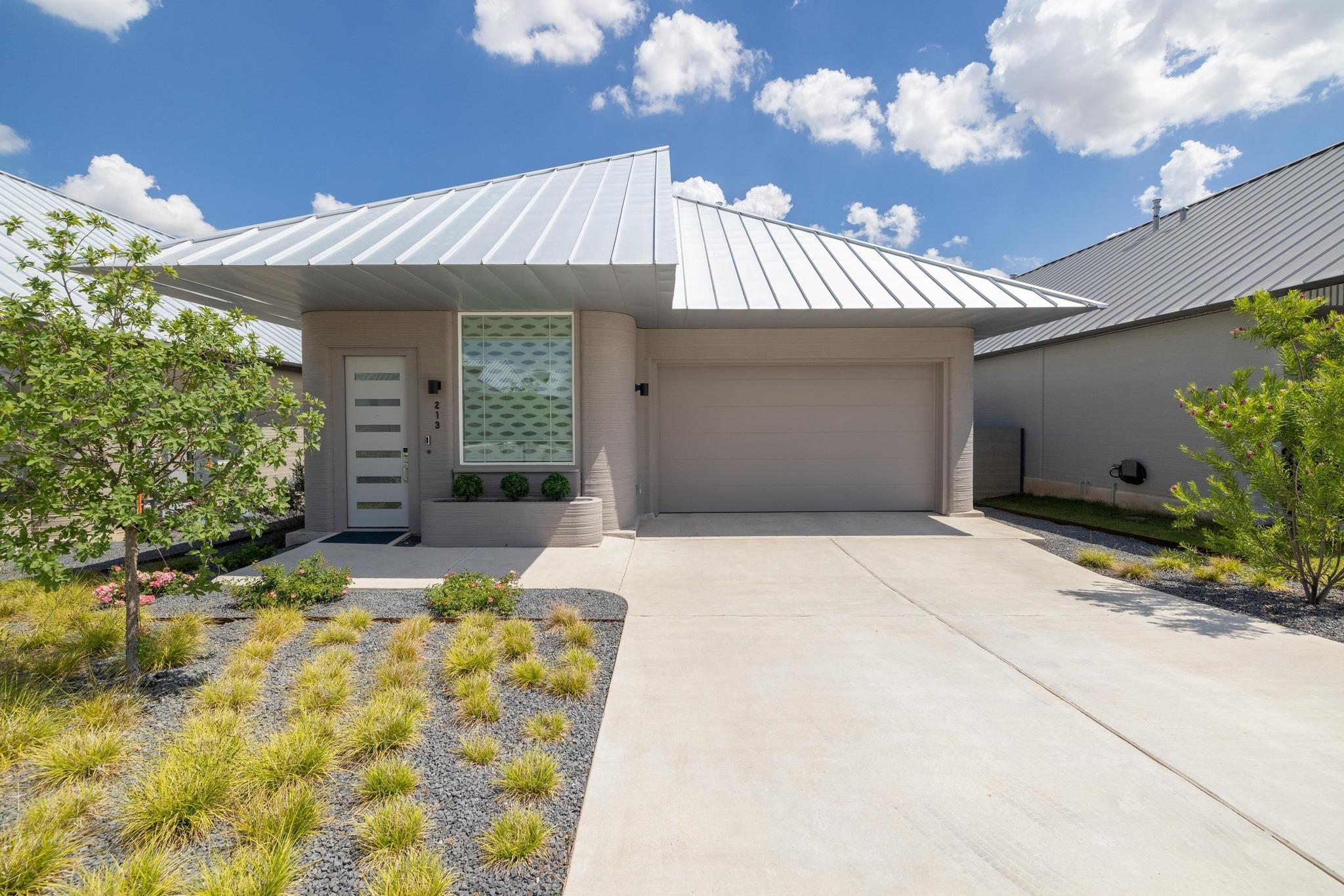 213 Lone Ranger Trl Property Photo 1