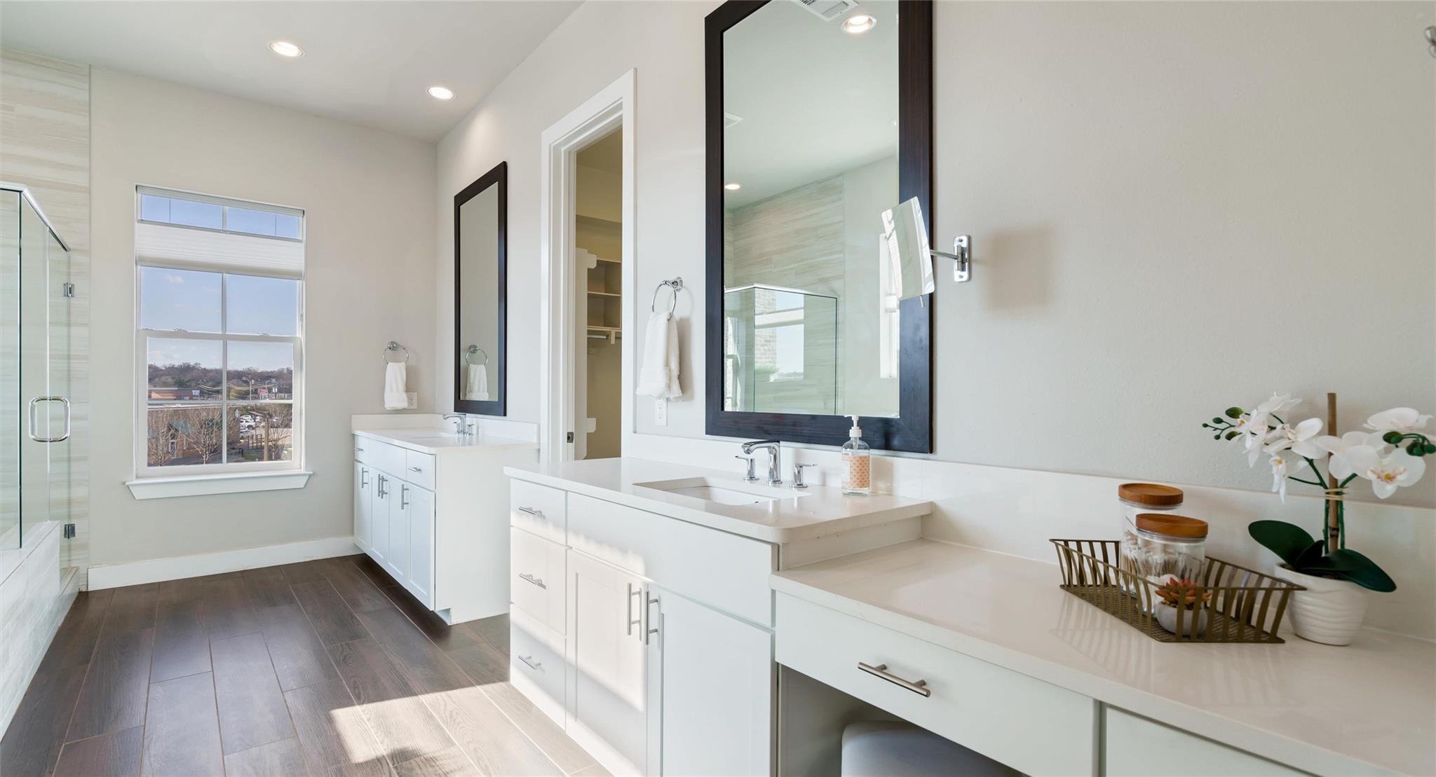 1411 Town Creek Dr #4 Property Photo 25