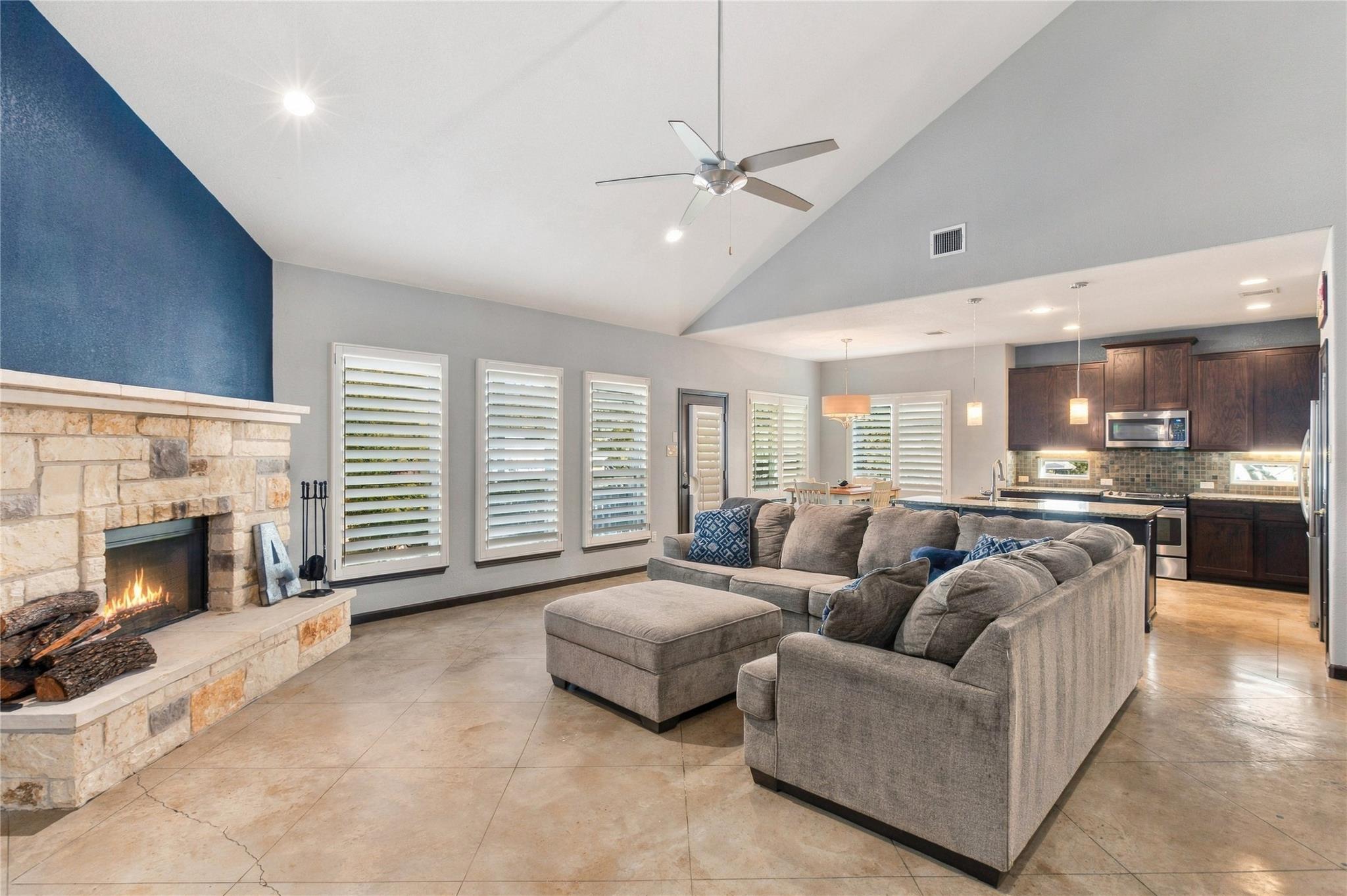 5206 Cree Ln Property Photo 3