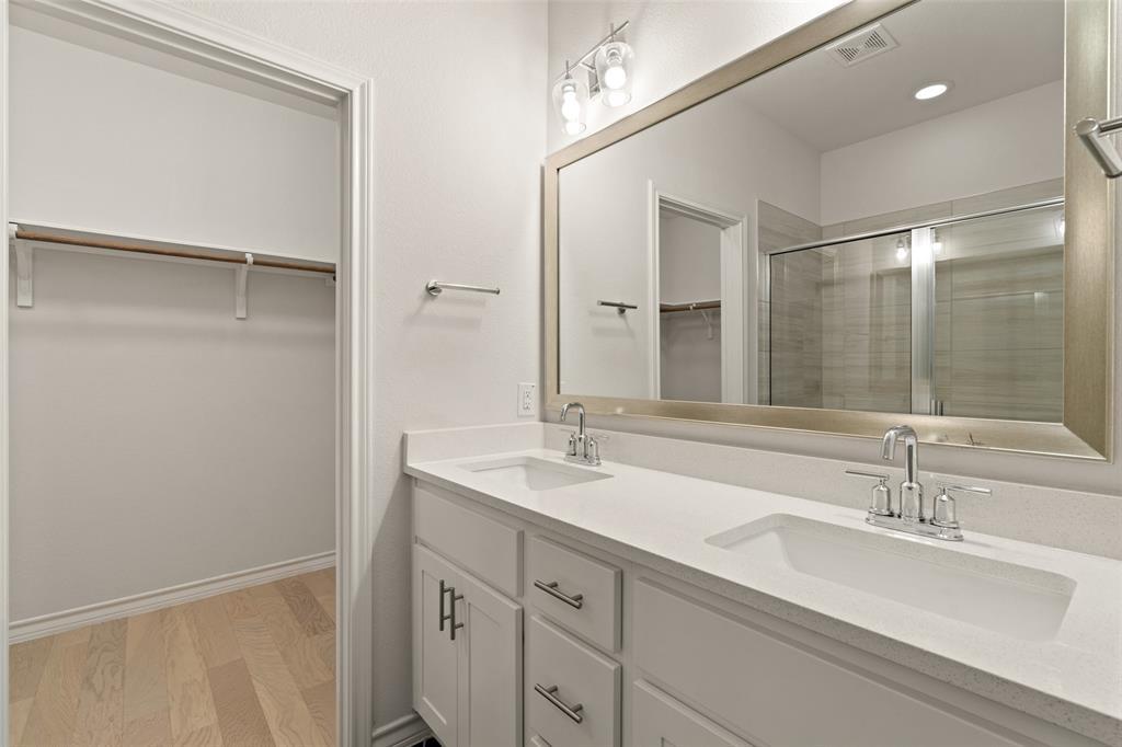 4809 Plum Peach Bnd Property Photo 9
