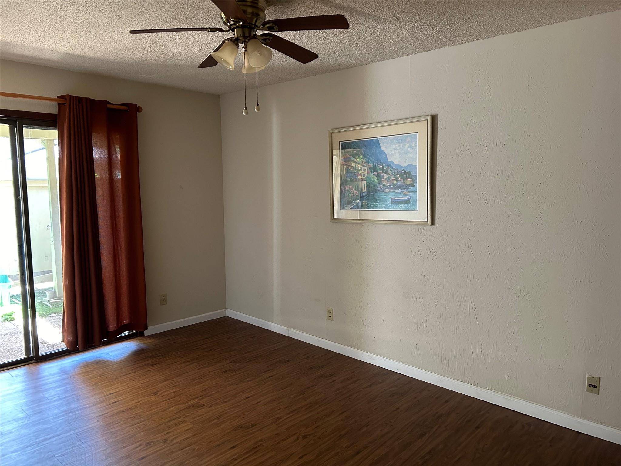 9509 Blue Creek Ln Property Photo 16