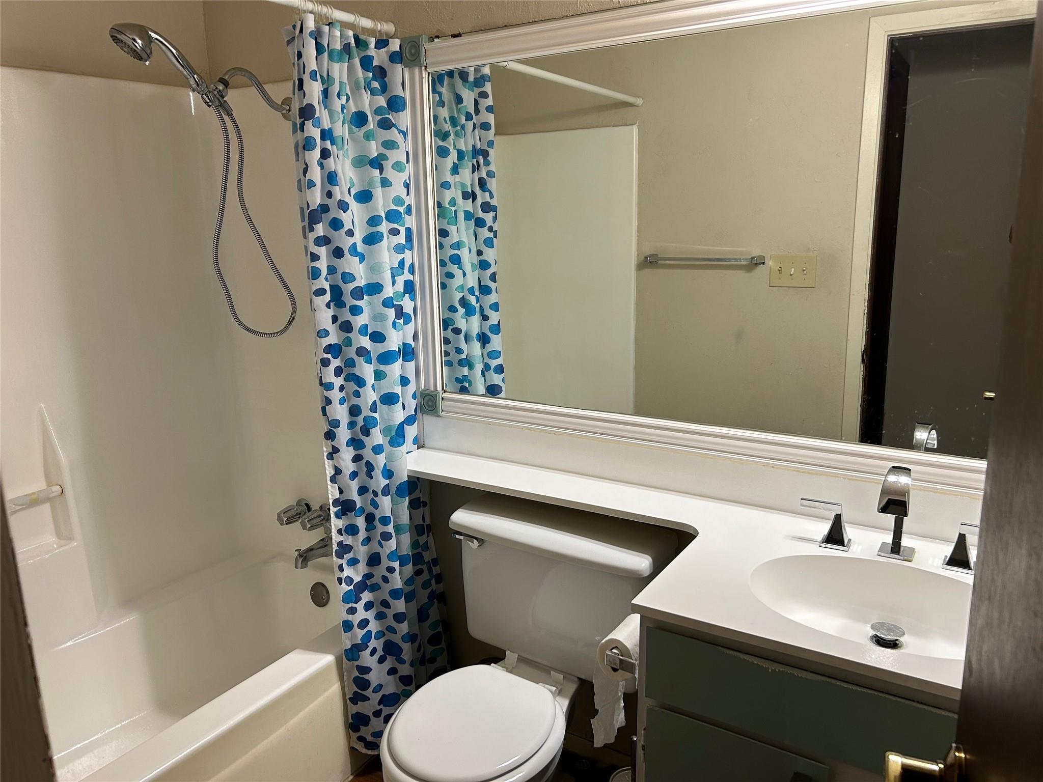 9509 Blue Creek Ln Property Photo 23