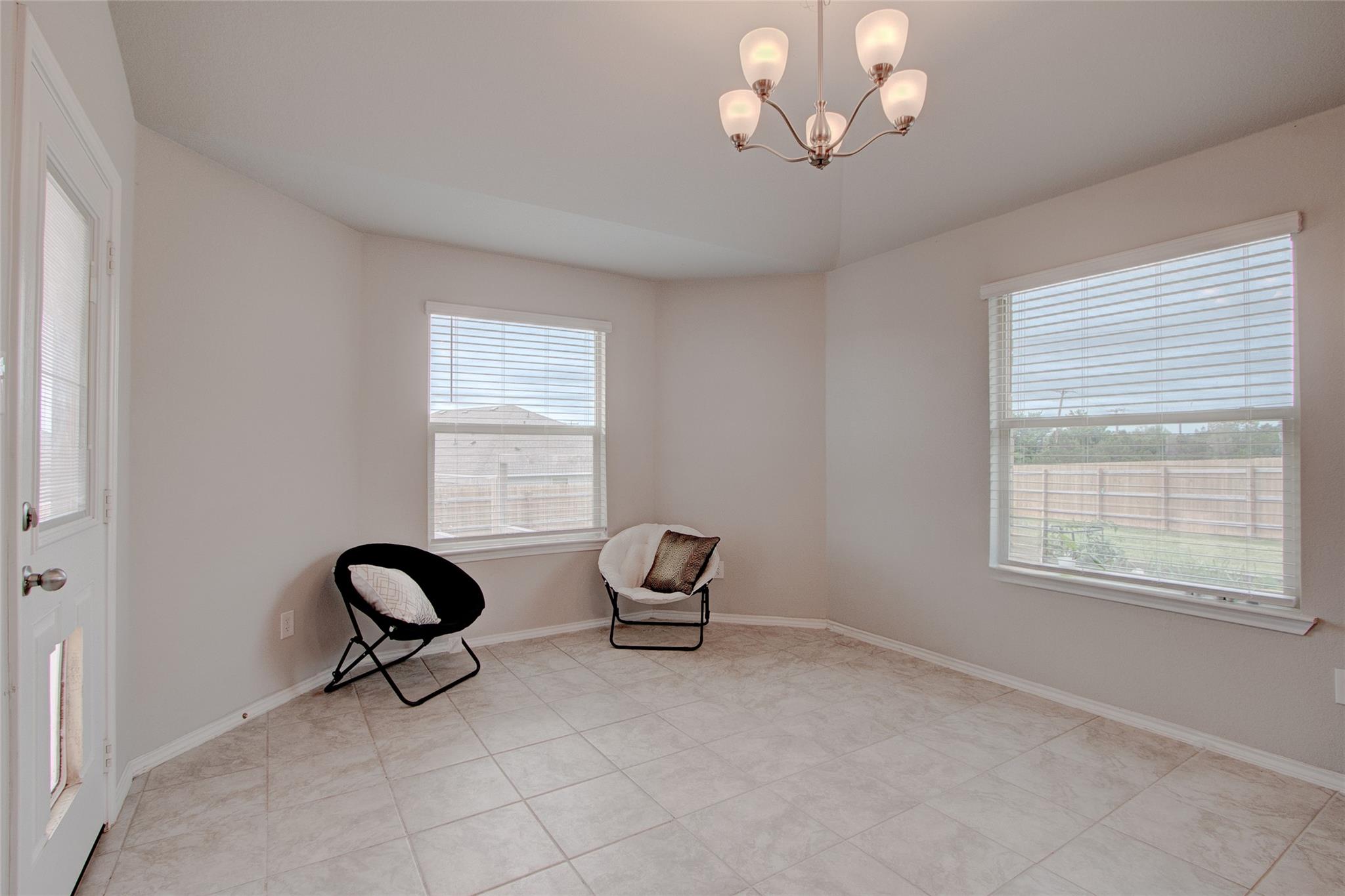 1317 Cesarina St Property Photo 12