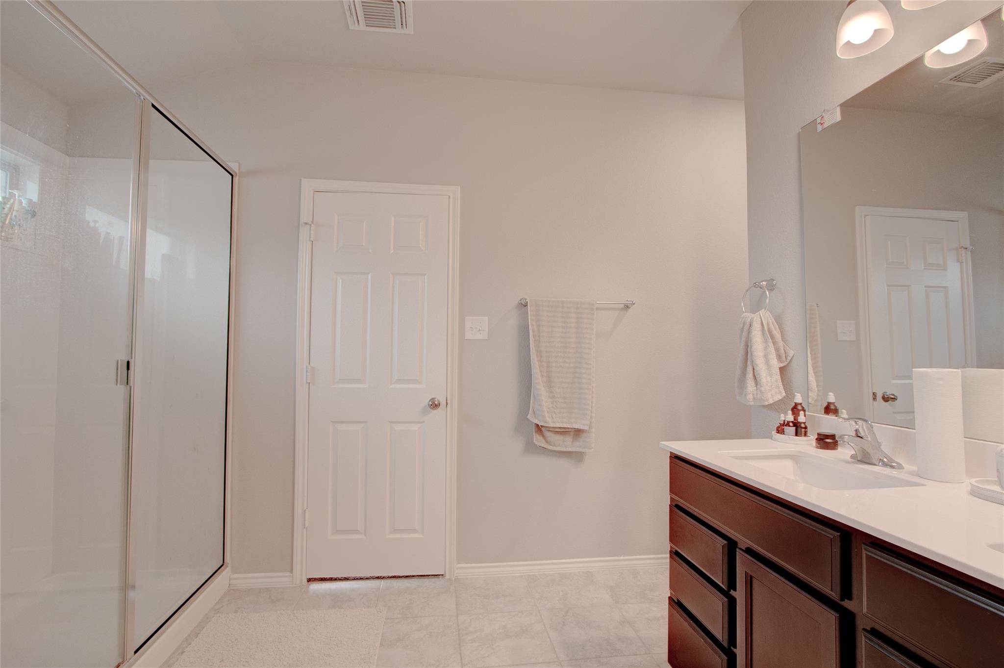 1317 Cesarina St Property Photo 16