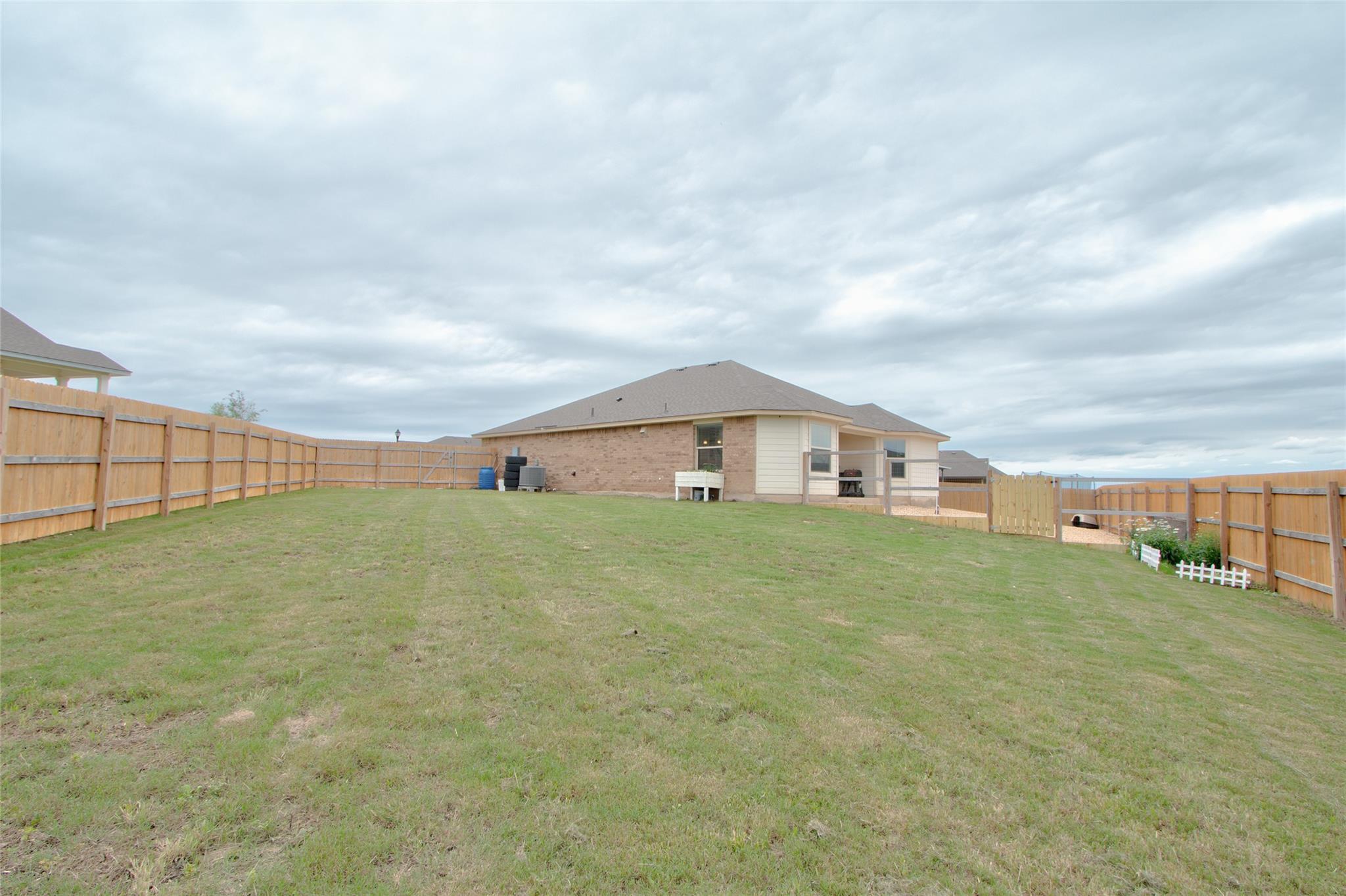 1317 Cesarina St Property Photo 38