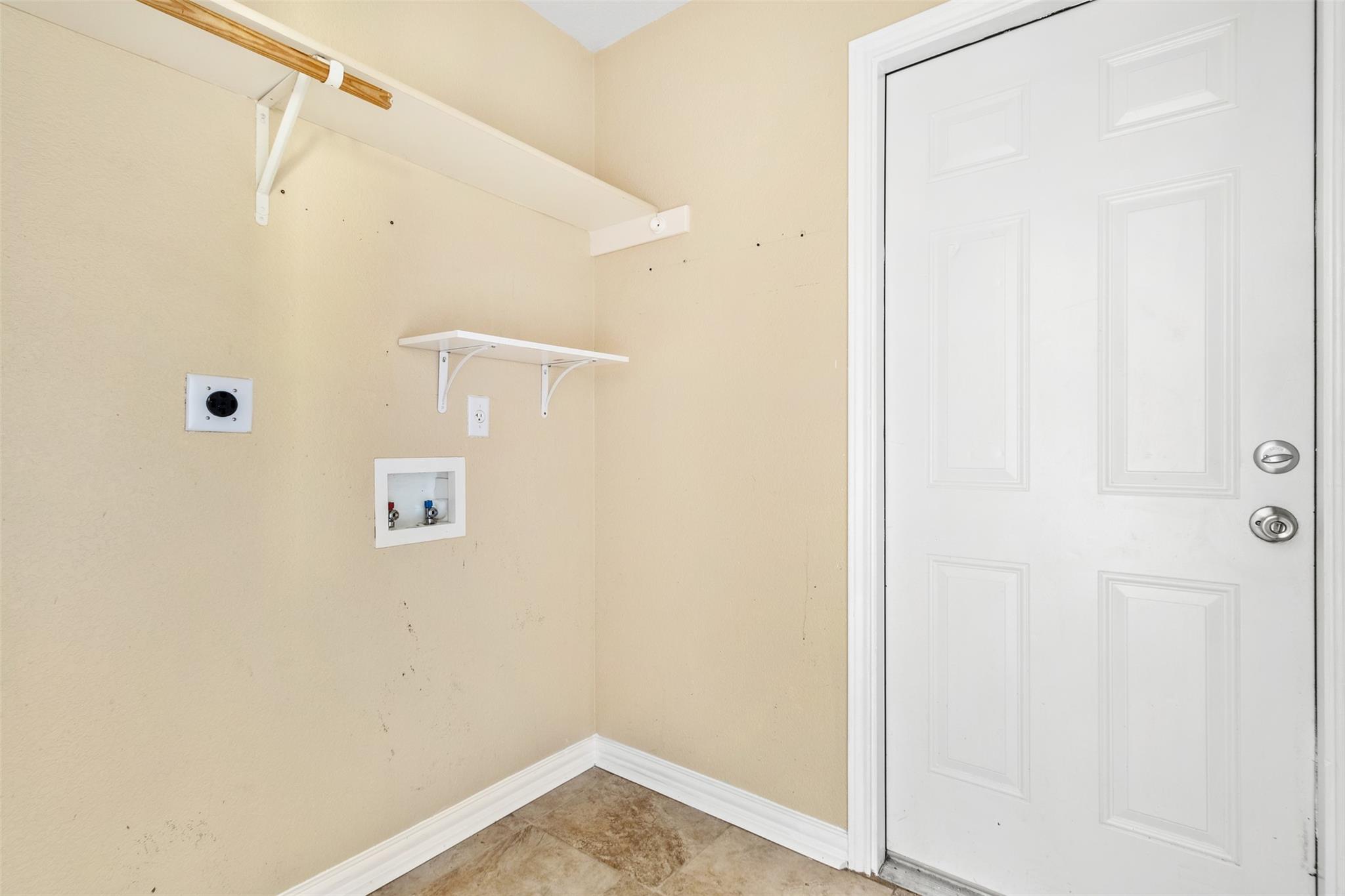 221 Timber Ridge Dr Property Photo 22