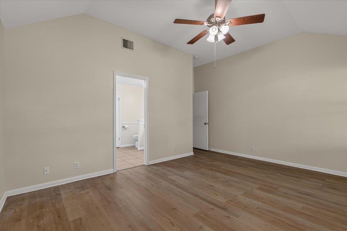 206 Evergreen Cir Property Photo 15