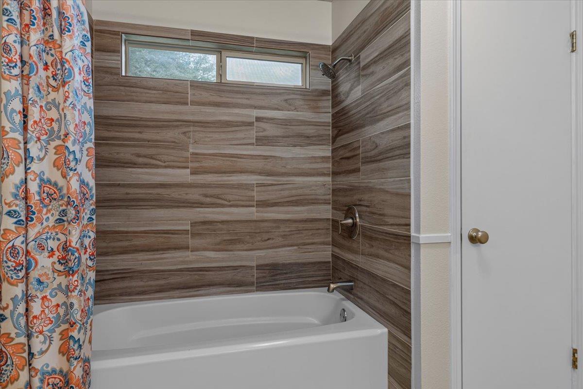 206 Evergreen Cir Property Photo 18
