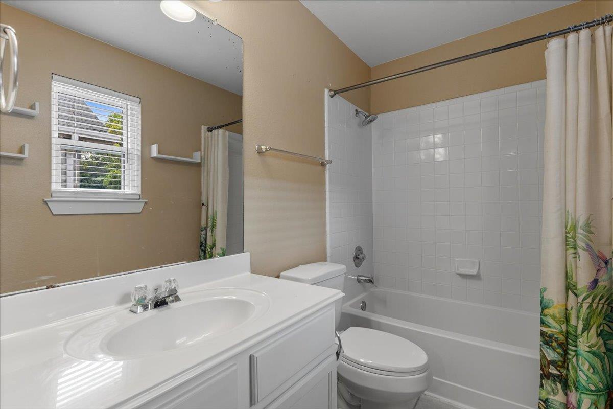 206 Evergreen Cir Property Photo 23