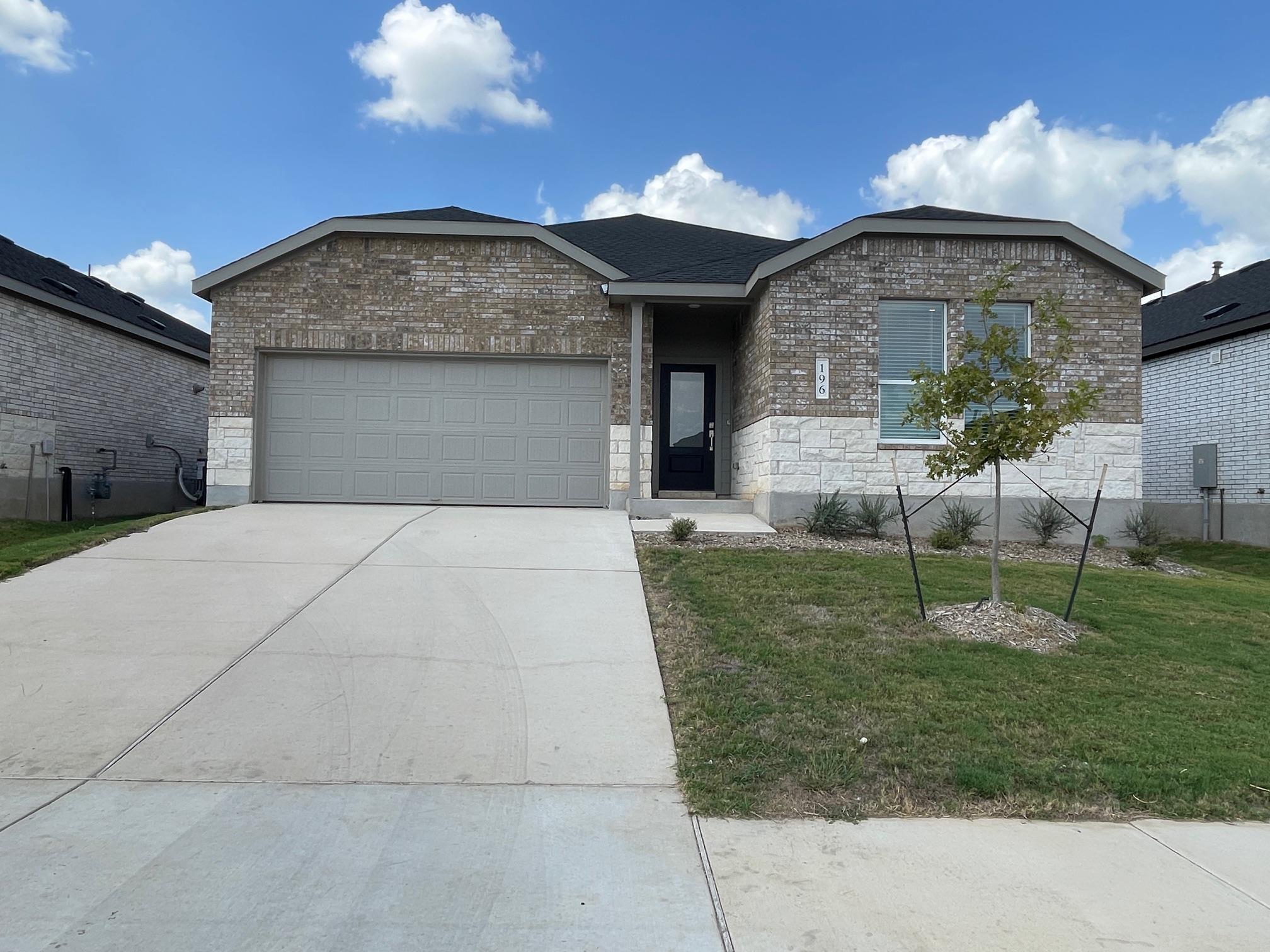 196 Seabreeze St Property Photo 1