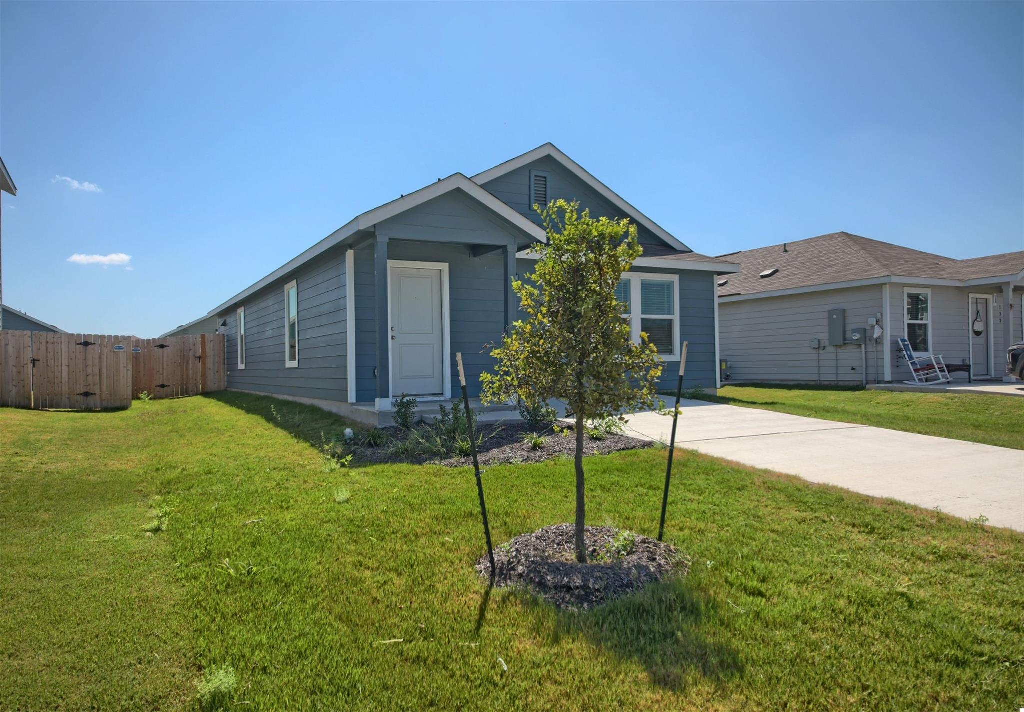 136 Jack Browning Dr Property Photo 2
