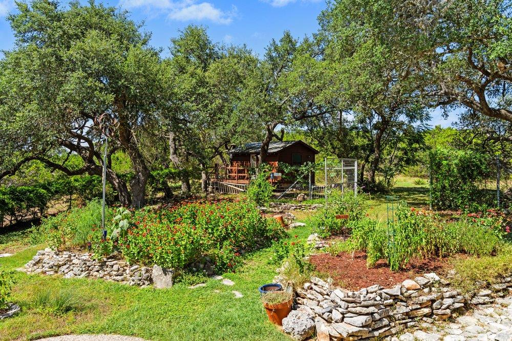 2111 Stallion Springs Dr Property Photo 15