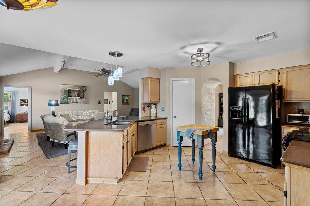 2111 Stallion Springs Dr Property Photo 28