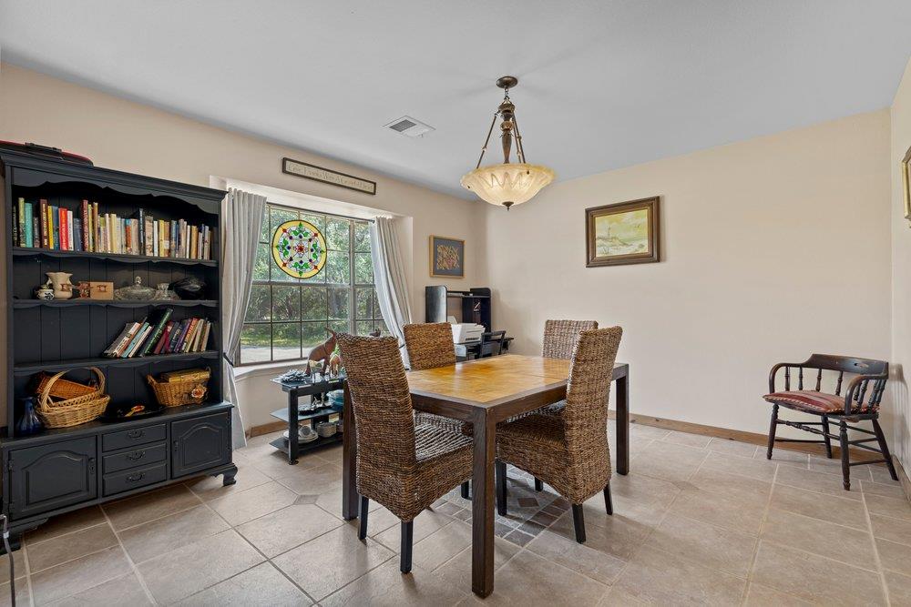 2111 Stallion Springs Dr Property Photo 30