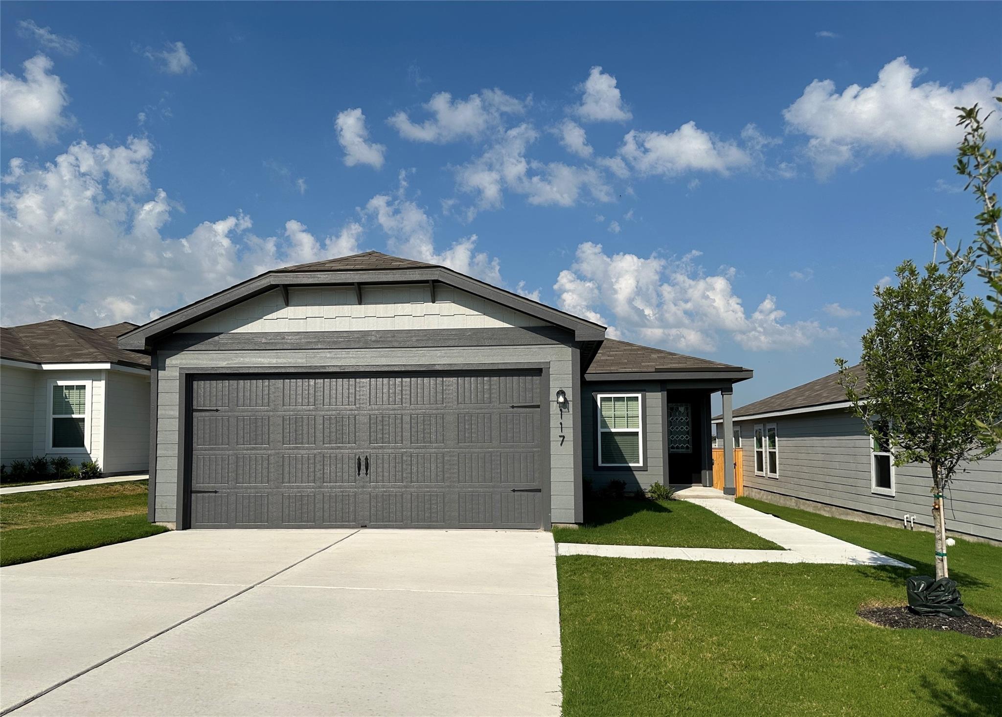 117 Morrison Dr Property Photo