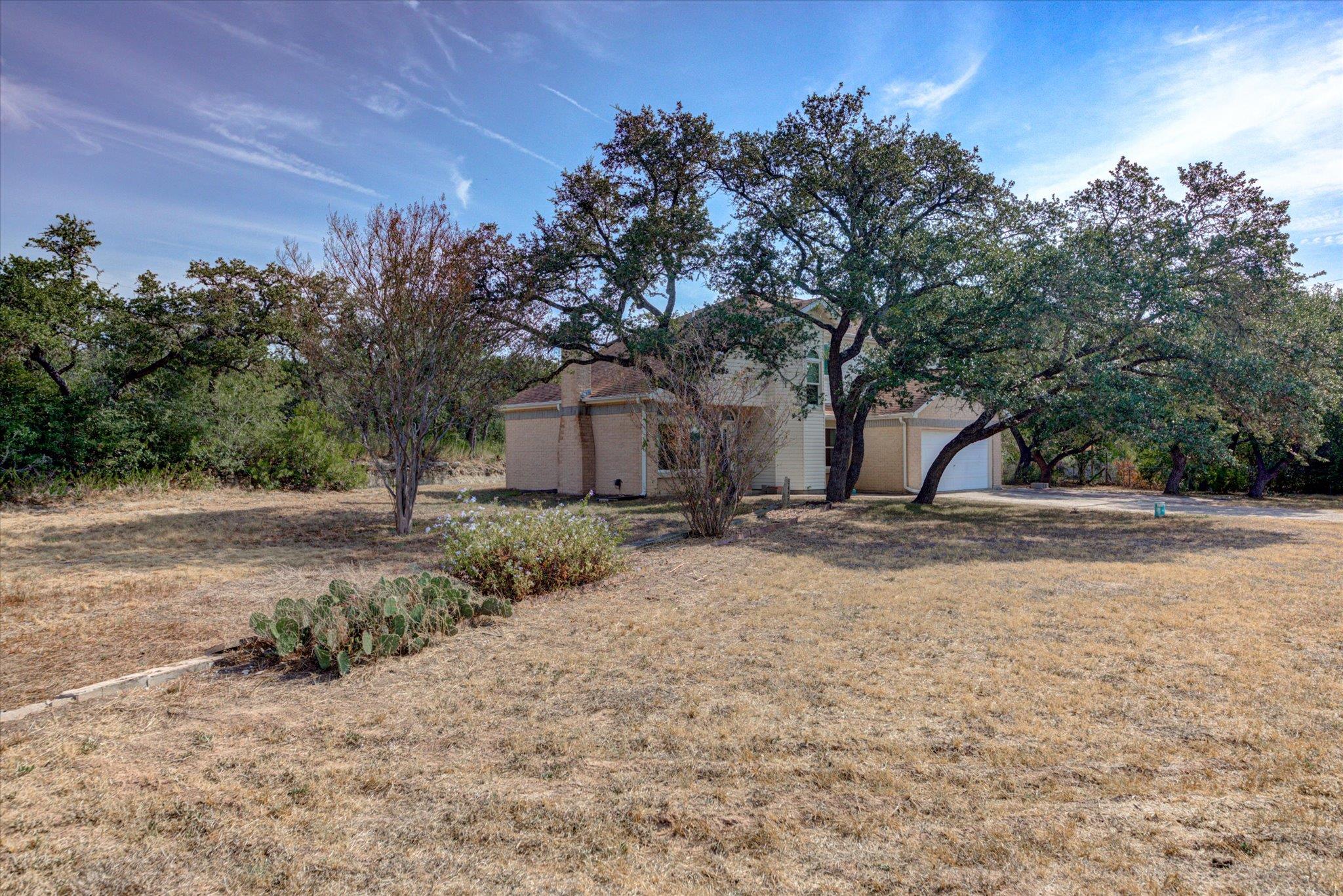 9402 Claxton Dr Property Photo 3