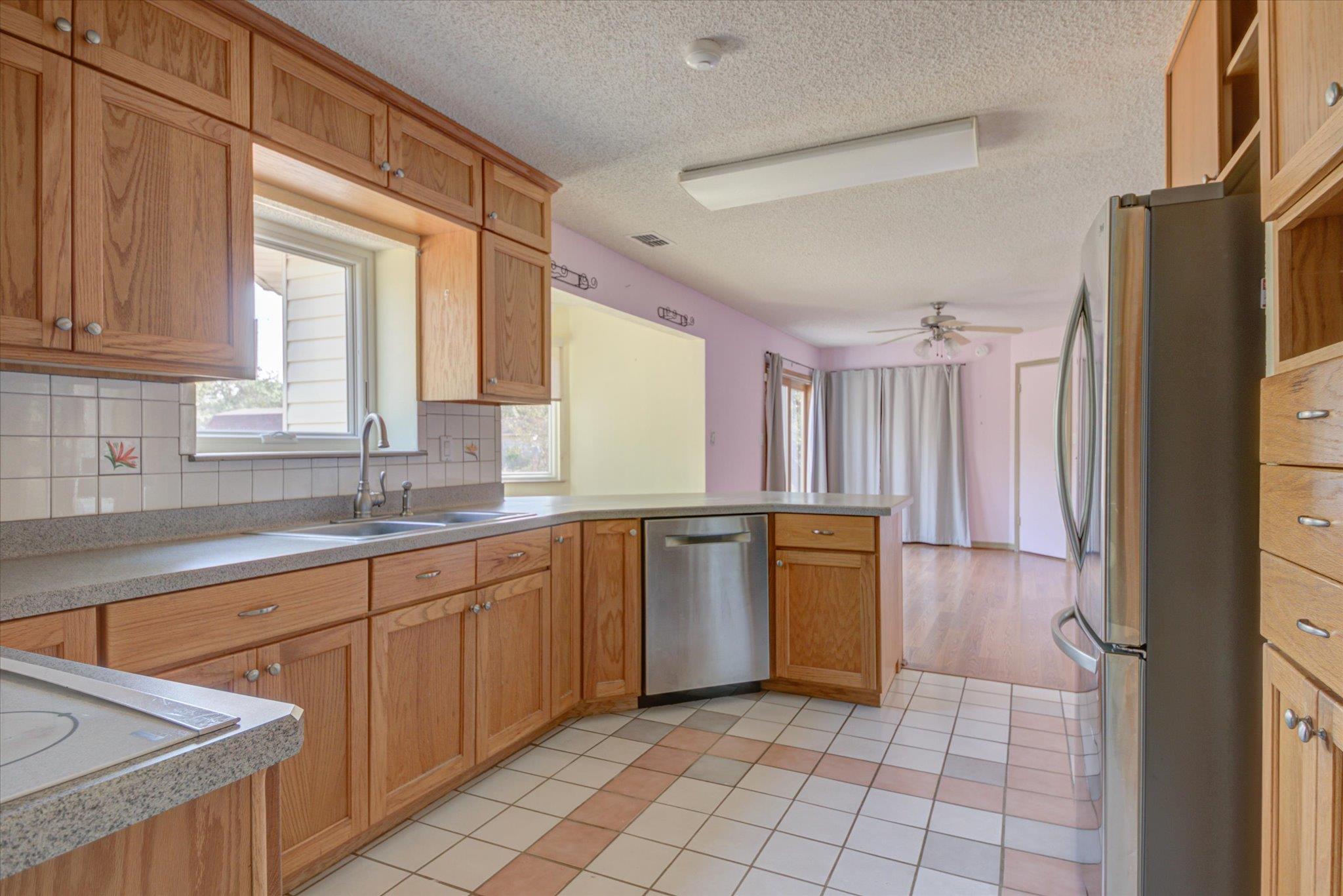 9402 Claxton Dr Property Photo 7