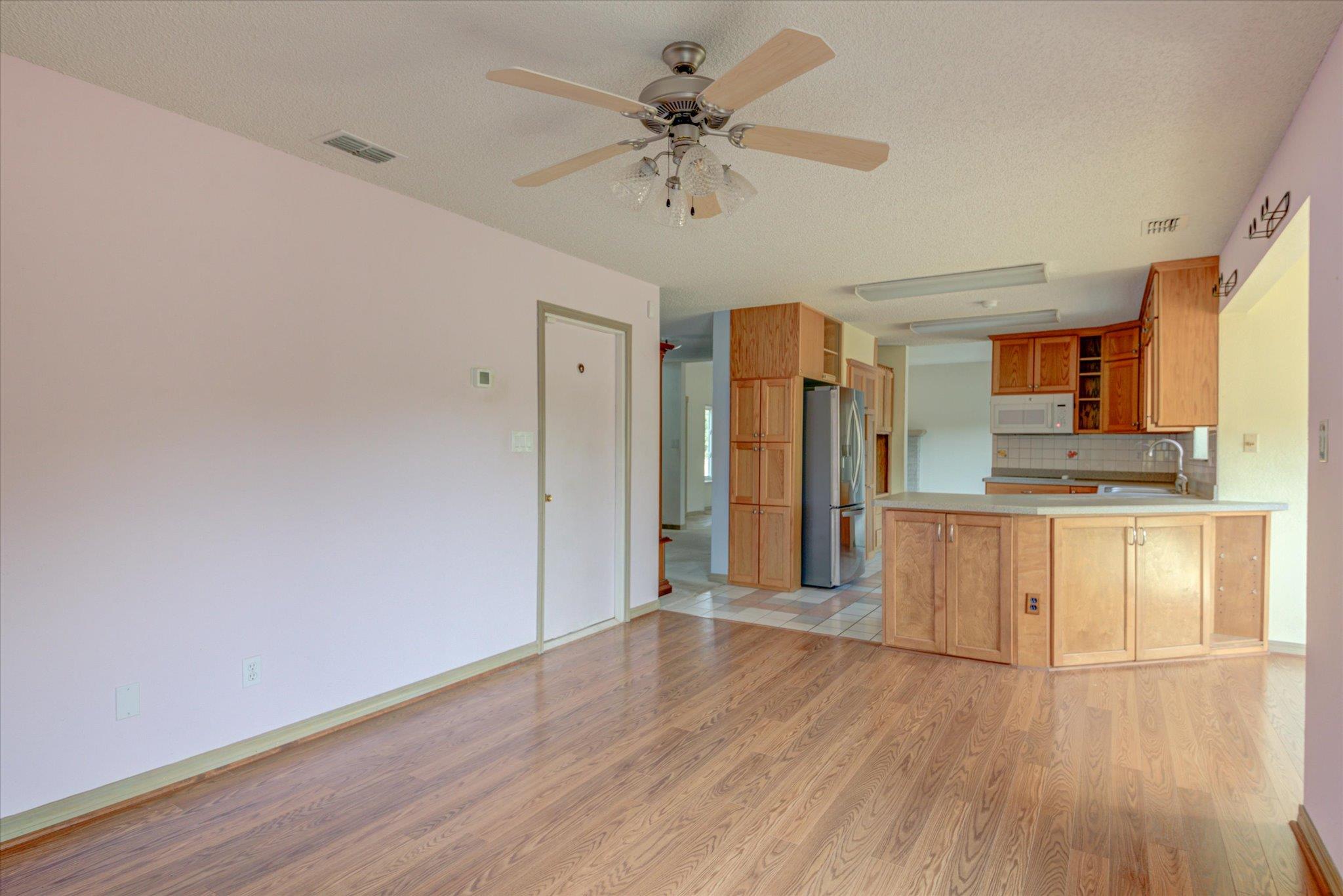 9402 Claxton Dr Property Photo 12
