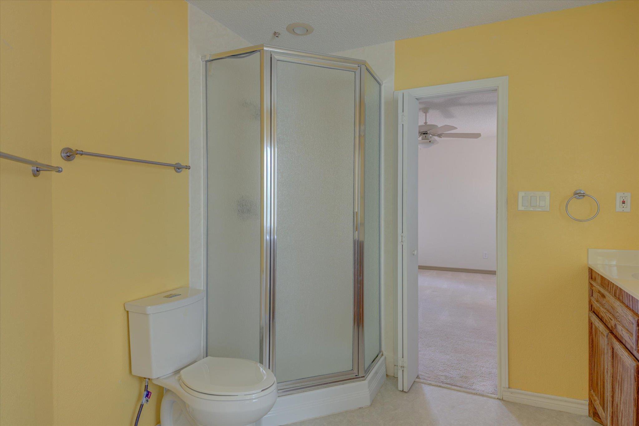 9402 Claxton Dr Property Photo 19