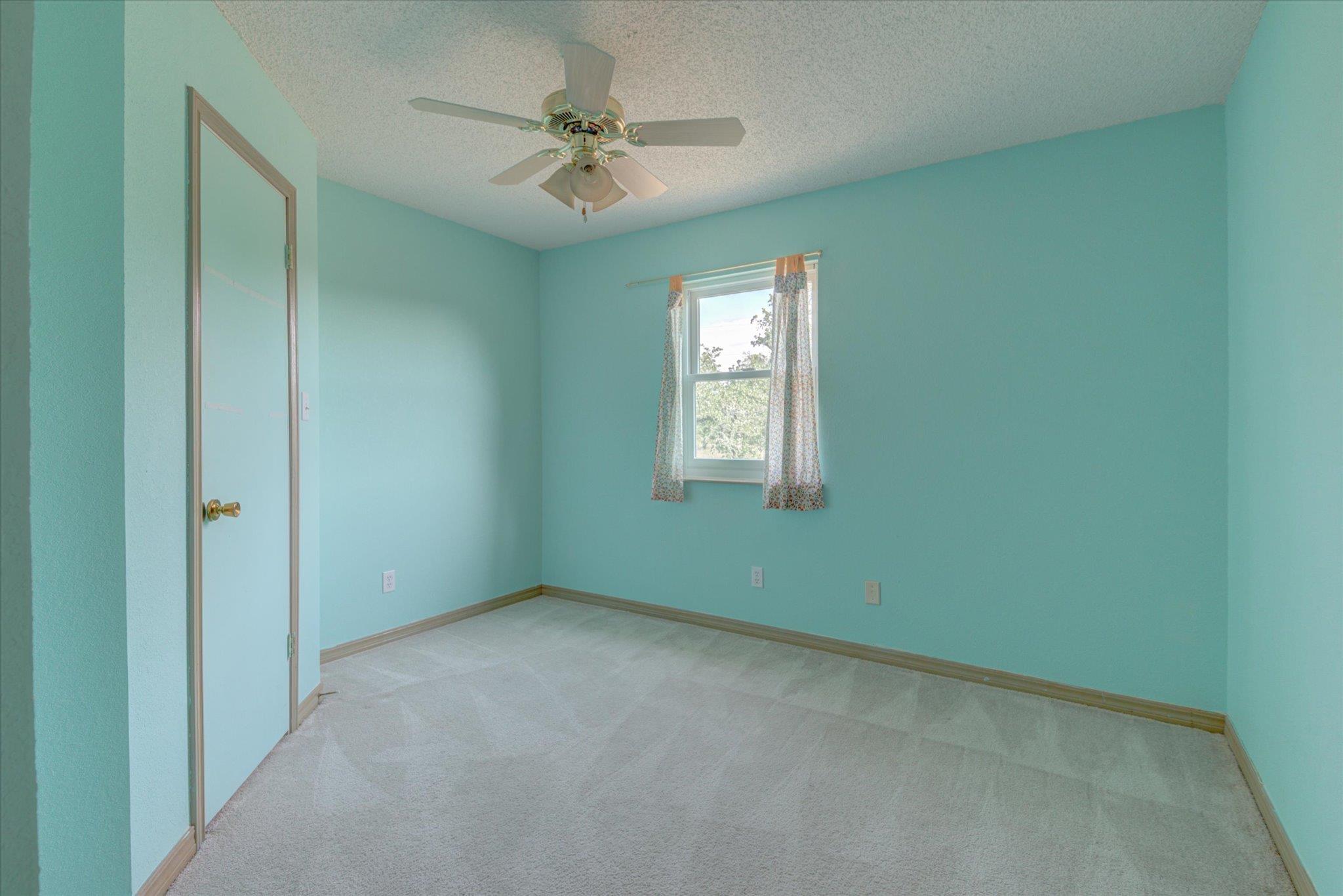9402 Claxton Dr Property Photo 22