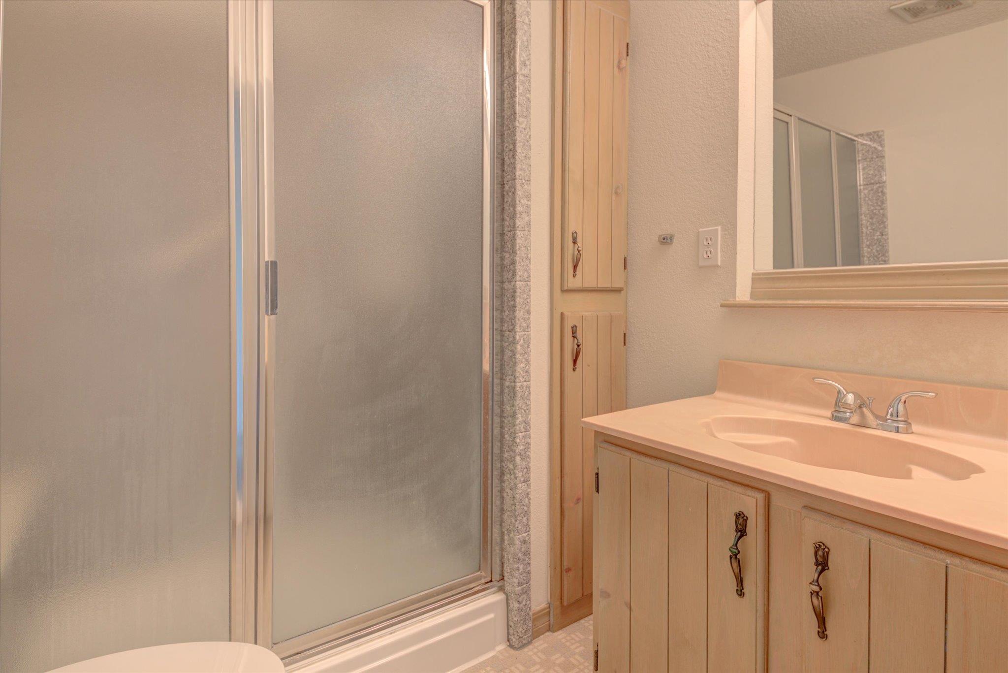9402 Claxton Dr Property Photo 24