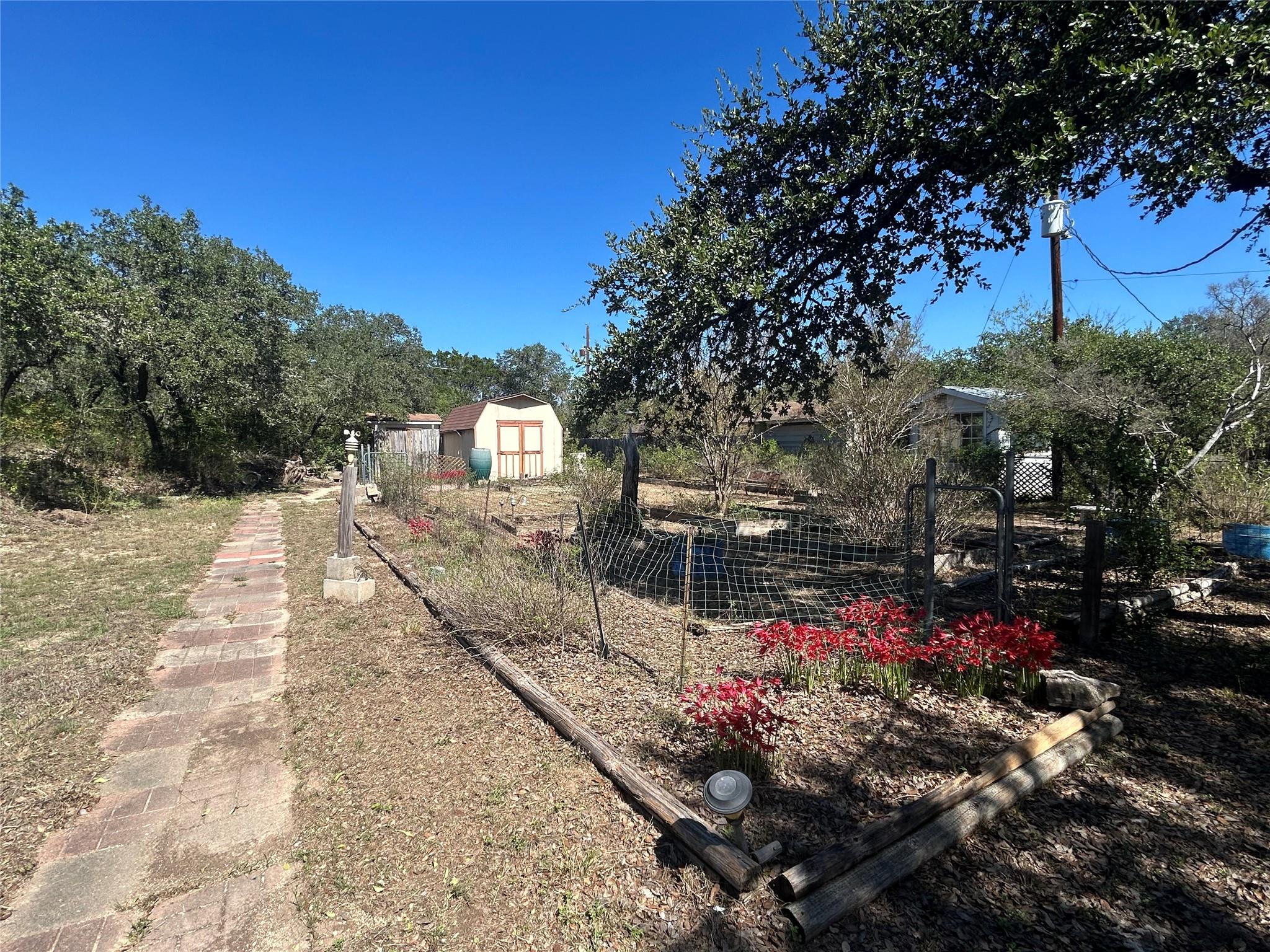 9402 Claxton Dr Property Photo 31