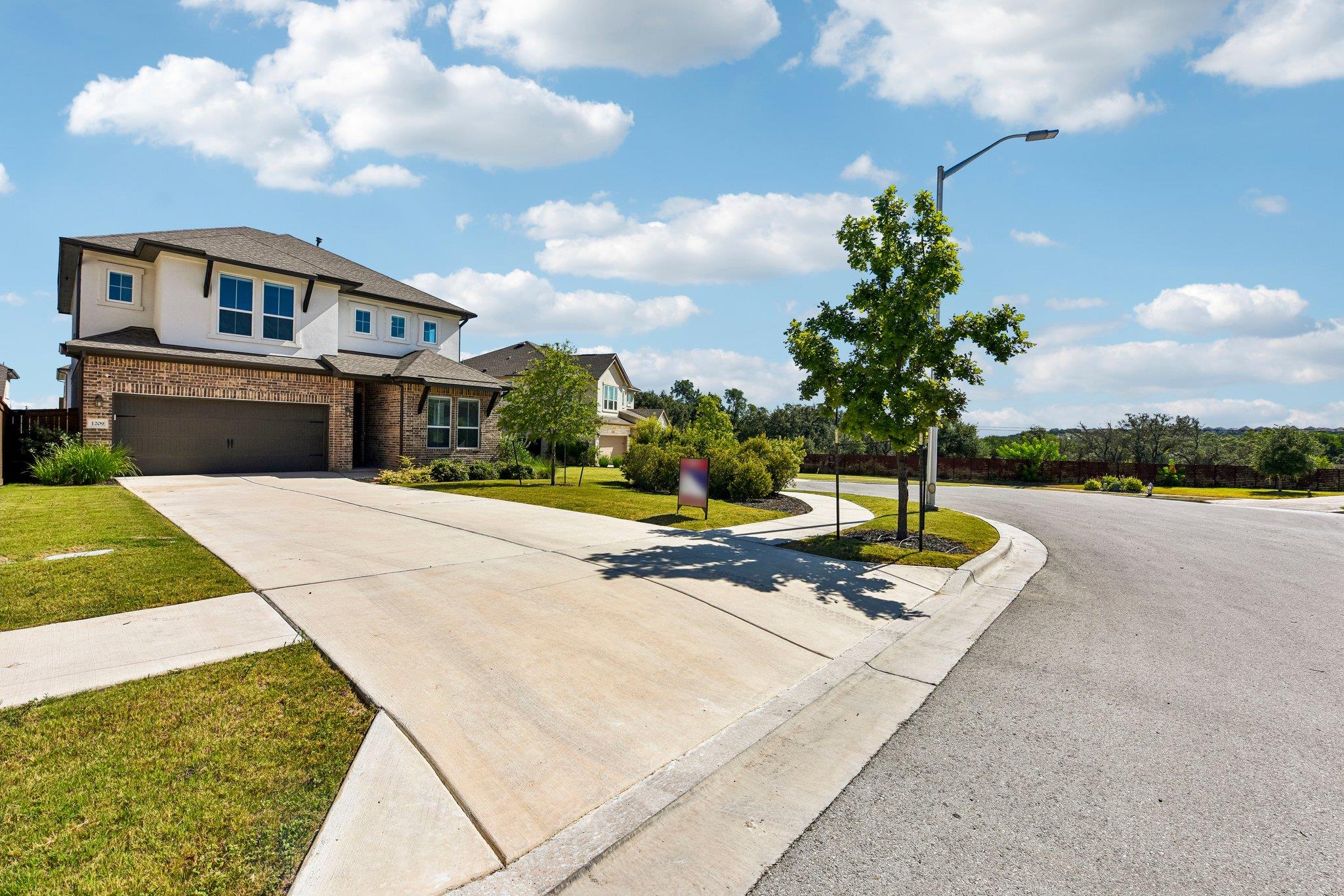 1209 Willie Ranch Way Property Photo 3