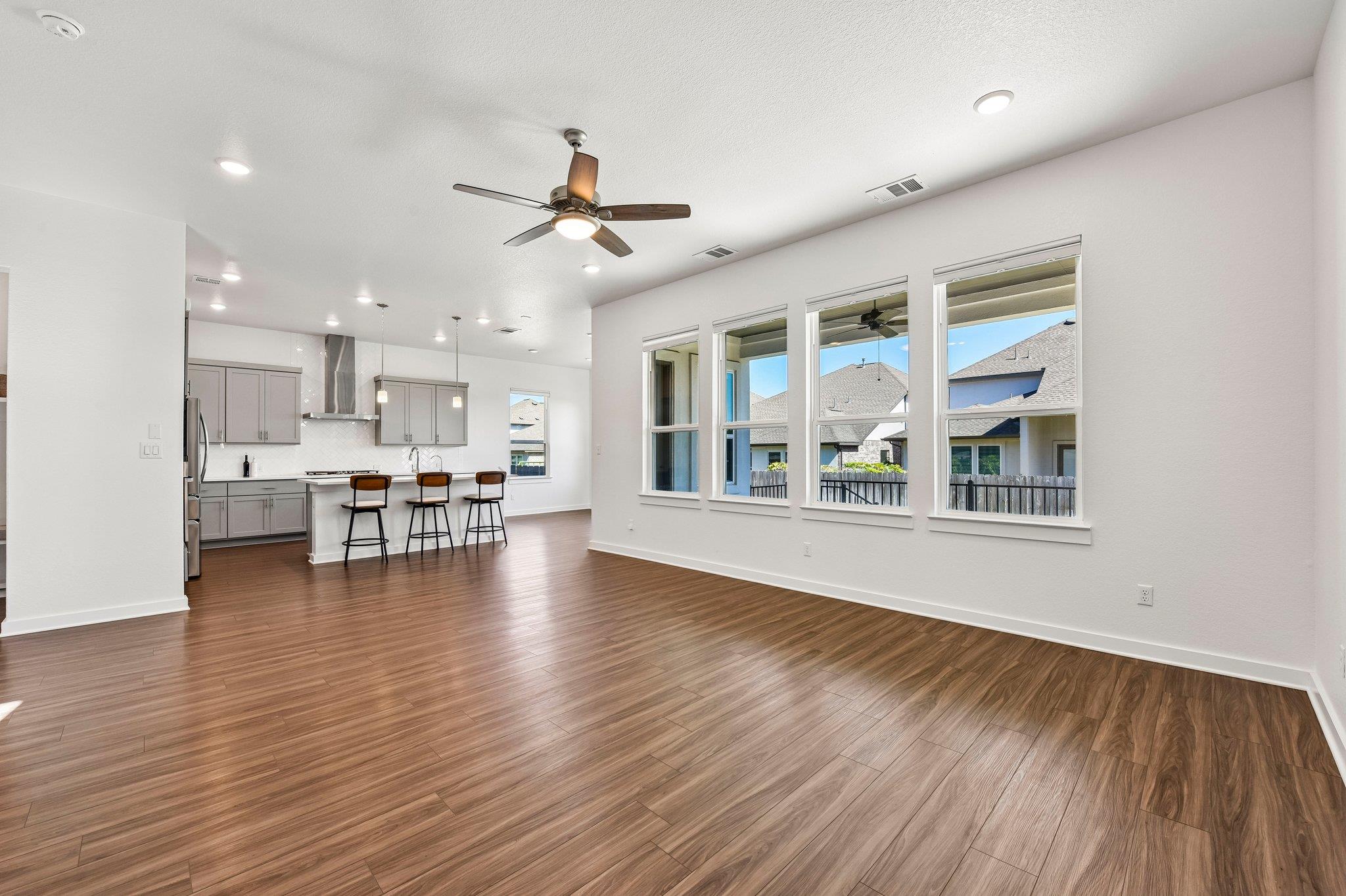 1209 Willie Ranch Way Property Photo 7