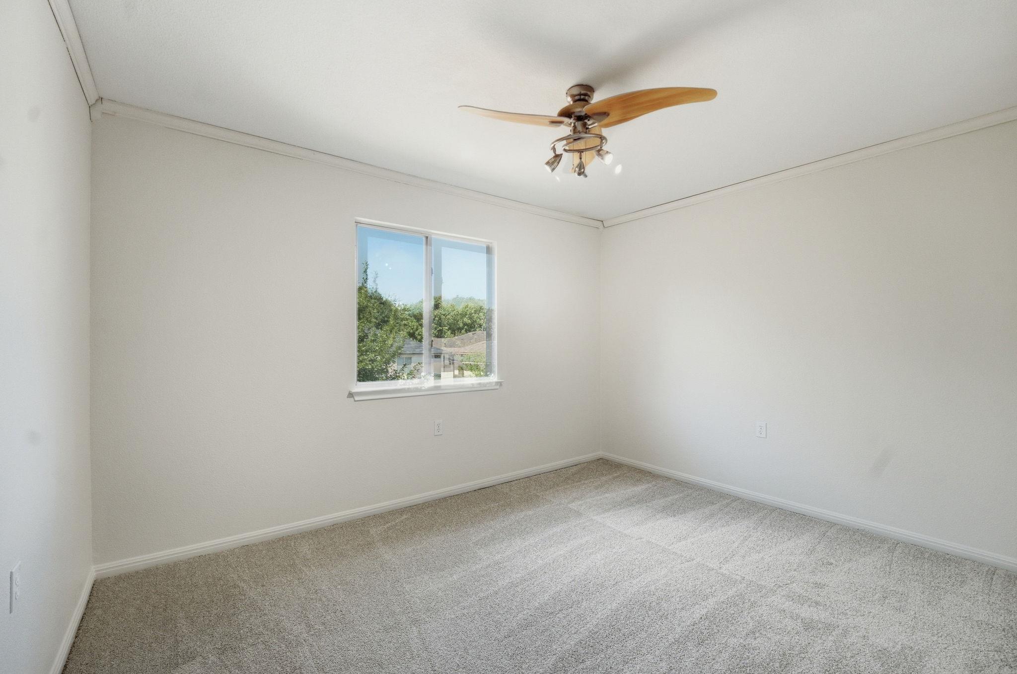 11406 Robert Wooding Dr Property Photo 14