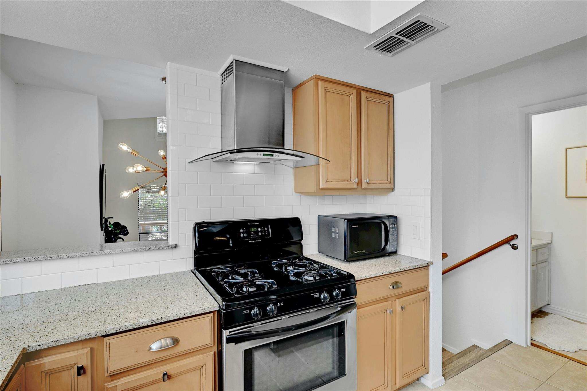 8102 Baywood Dr A Property Photo 6