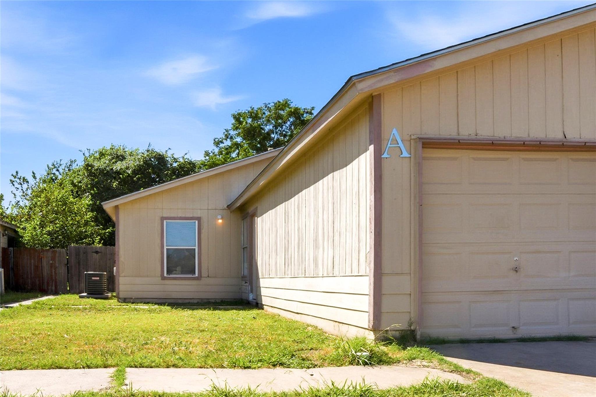 6906 Deep Cir #a Property Photo 1
