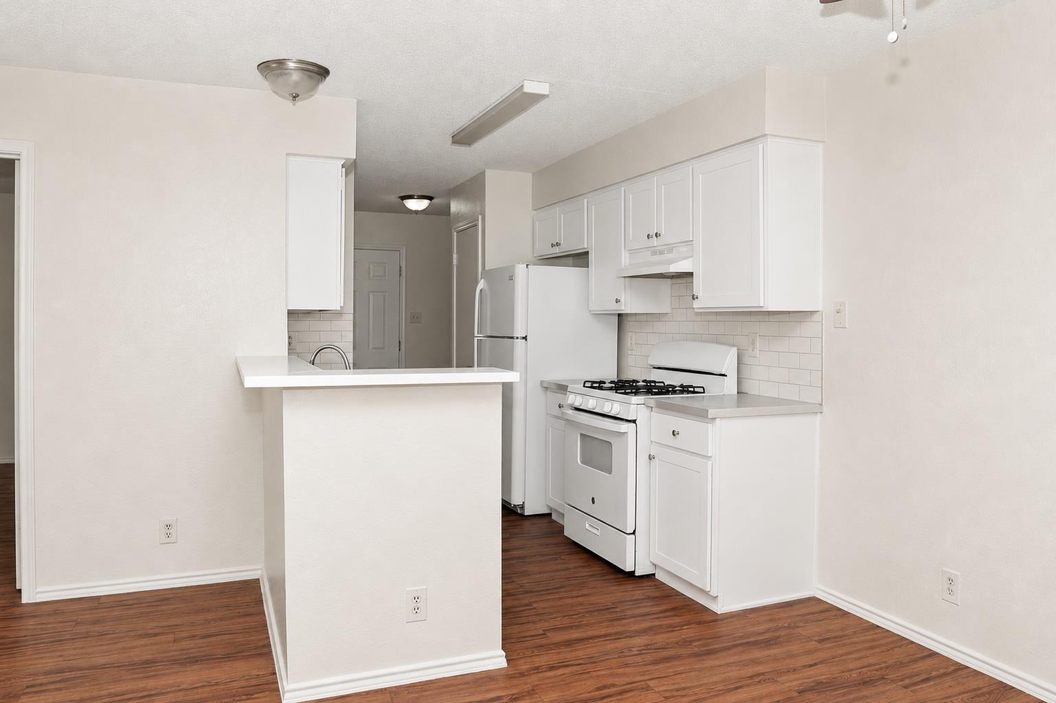 6906 Deep Cir #a Property Photo 5