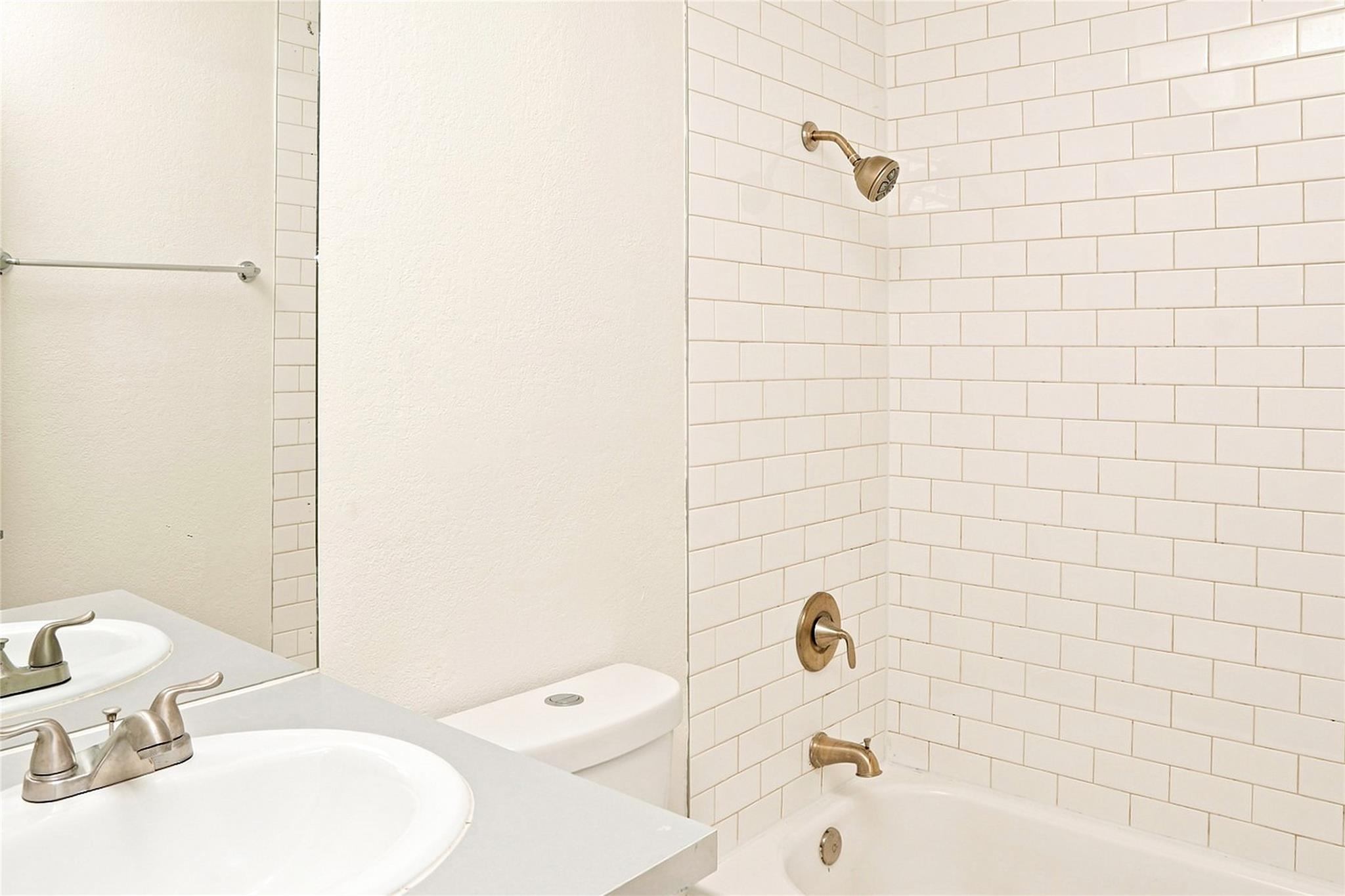 6906 Deep Cir #a Property Photo 13