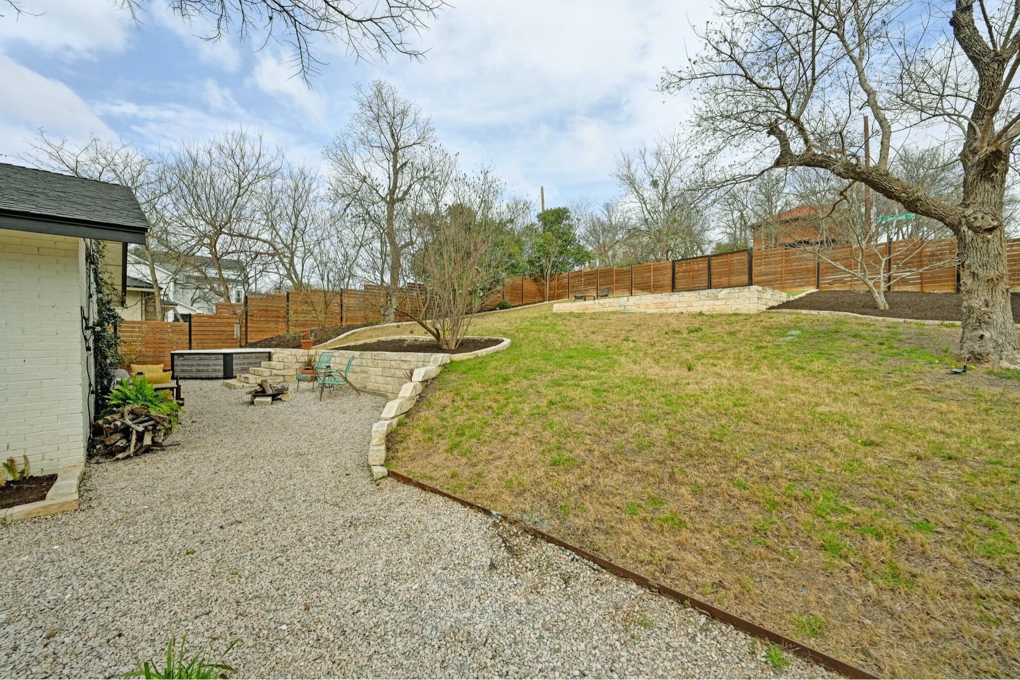 1604 Adriane Dr Property Photo 35