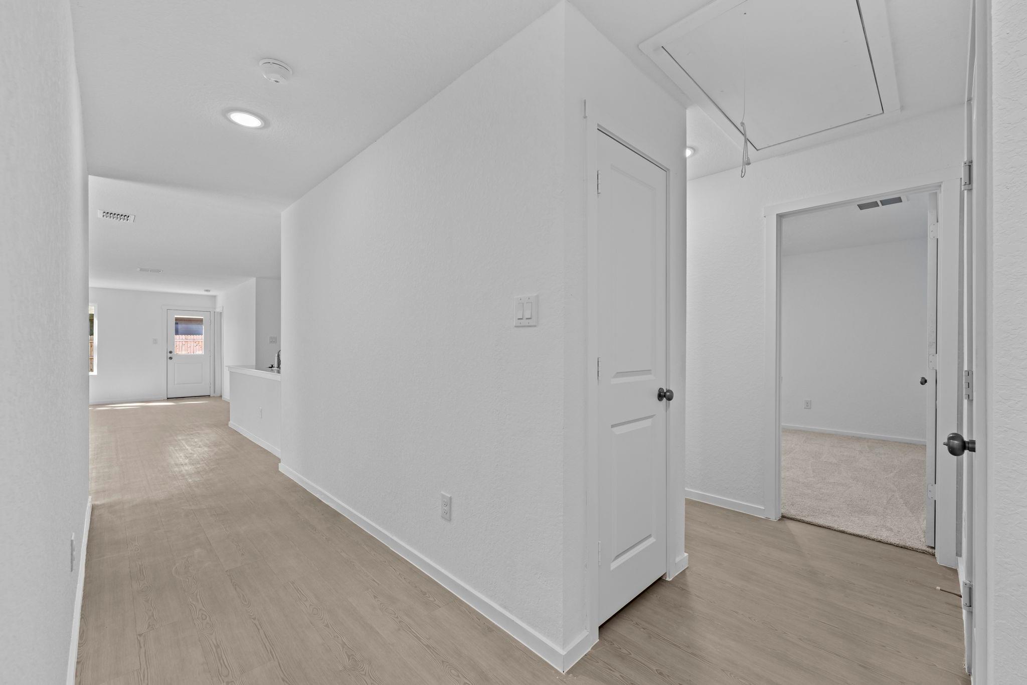 107 Ellendale Pl Property Photo 10