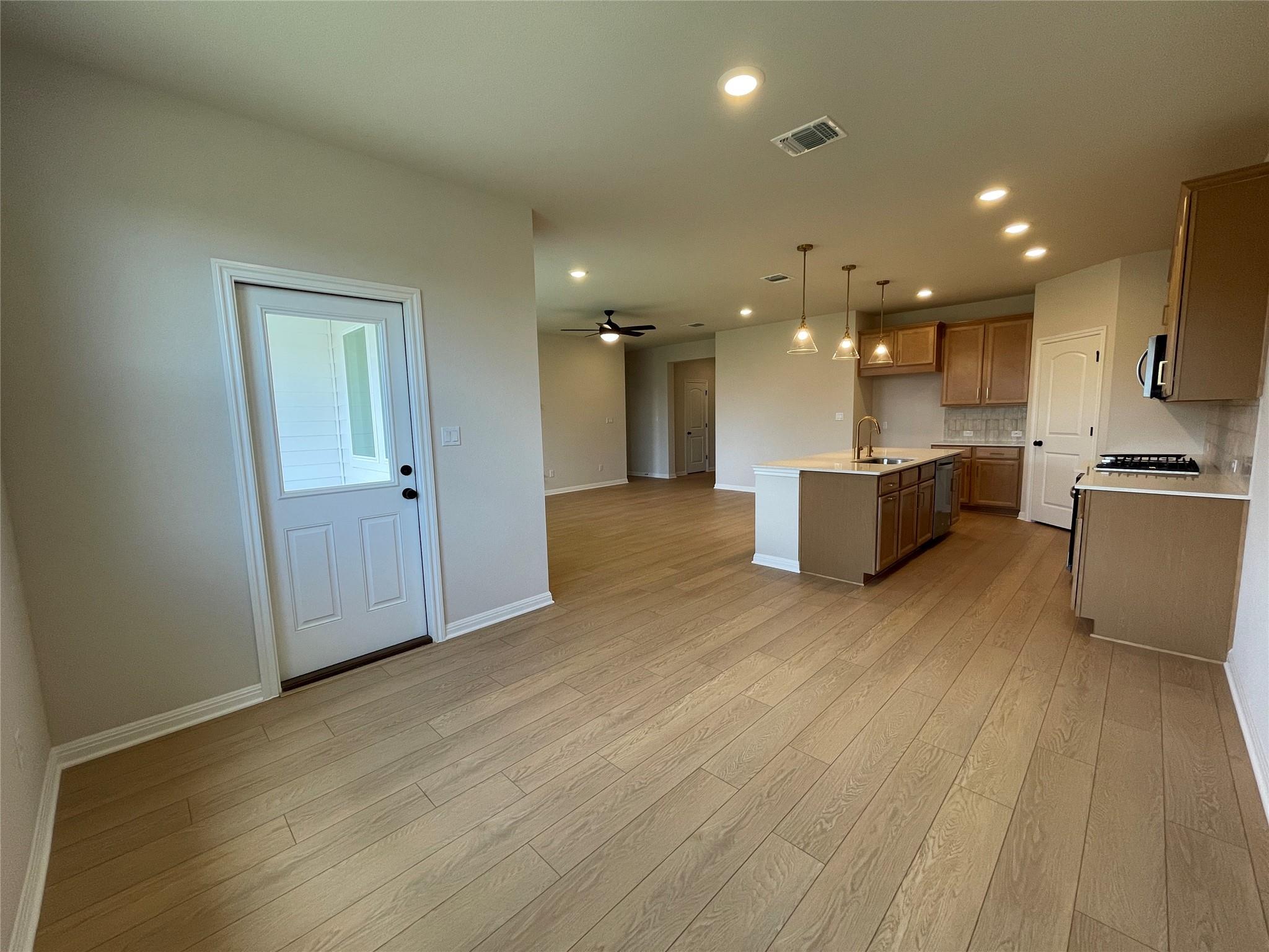 270 Grand Teton Dr Property Photo 7