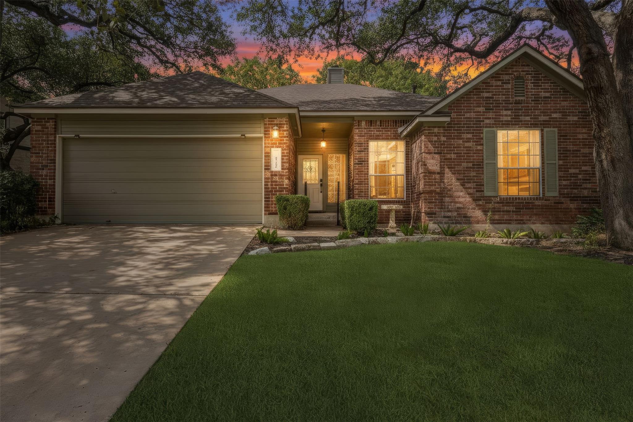 8104 Isaac Pryor Dr Property Photo 1