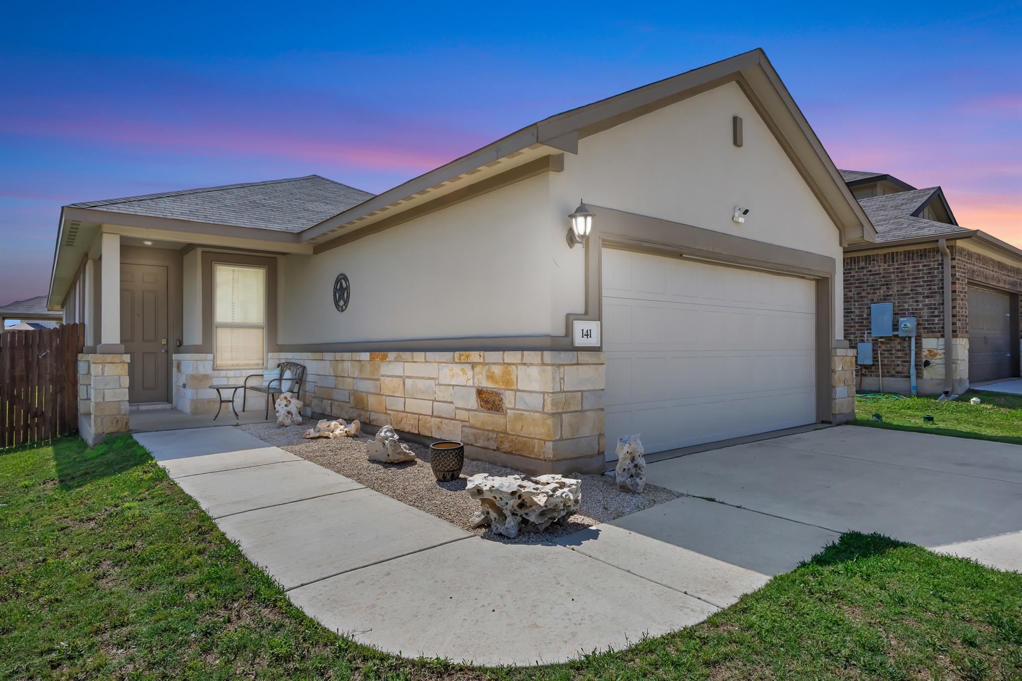 141 Tucana St Property Photo 1