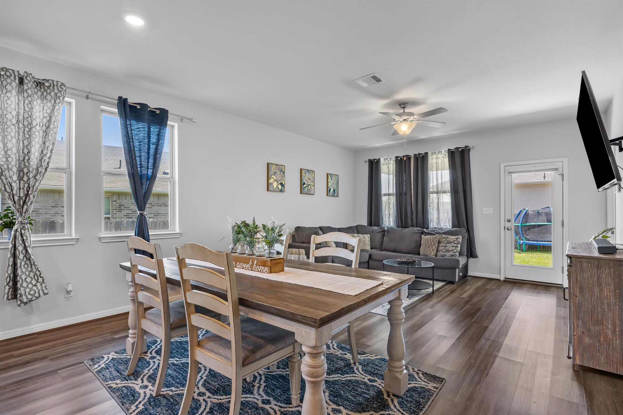 141 Tucana St Property Photo 10