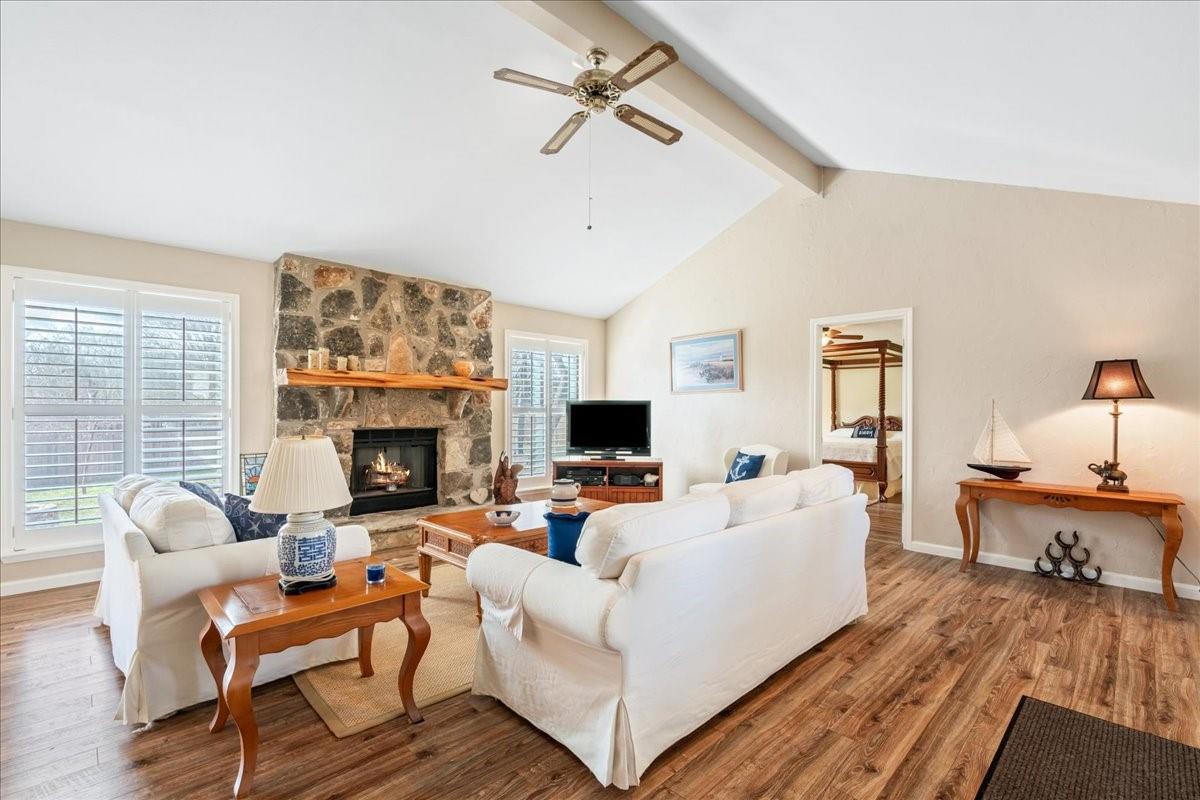 20 Saddle Rock Rdg Property Photo 7