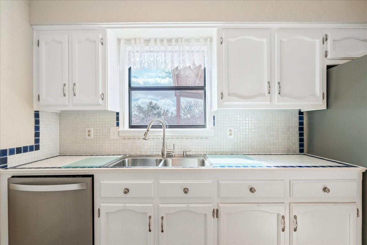 20 Saddle Rock Rdg Property Photo 16