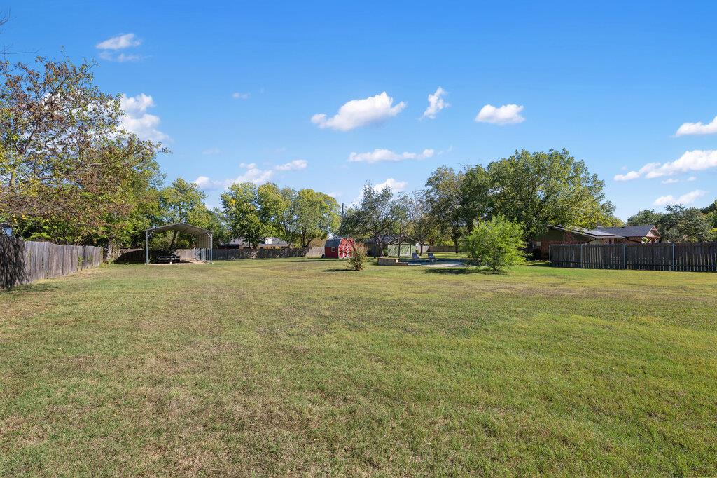 1802 Bumblebee Dr Property Photo 27