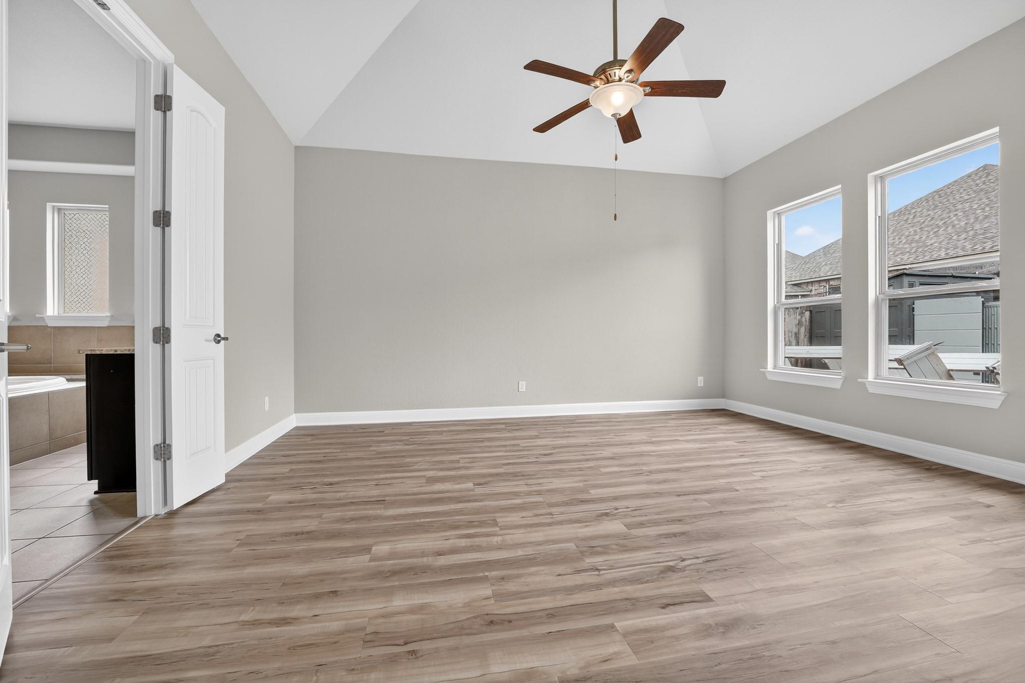 1009 Wolcott Dr Property Photo 4