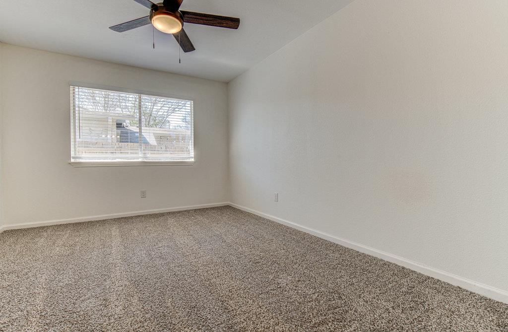 5706 Gloucester Ln #a Property Photo 12