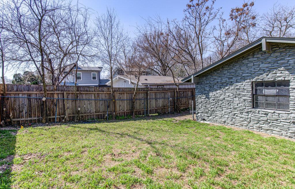 5706 Gloucester Ln #a Property Photo 16