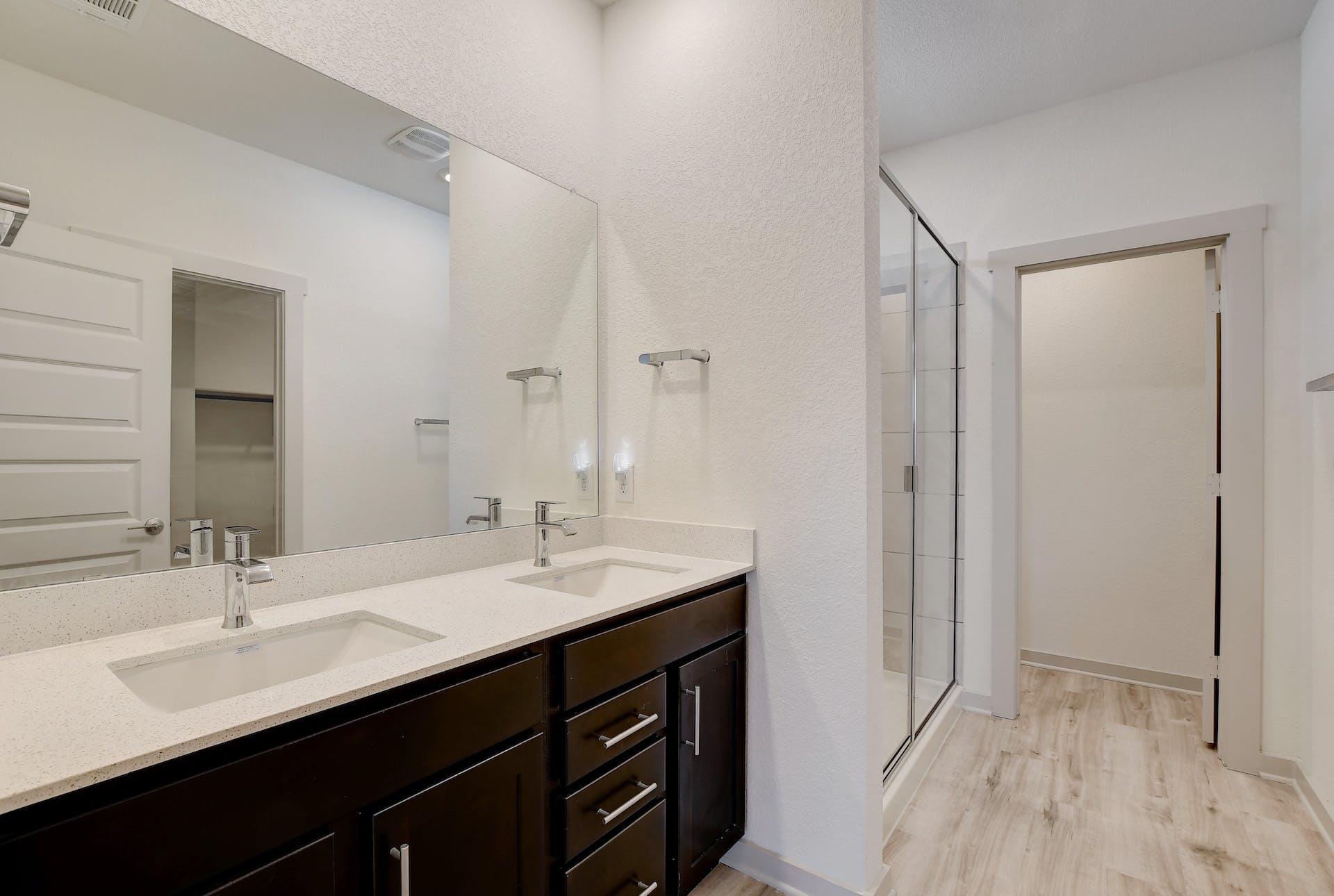 121 Fairfax Ave Property Photo 13